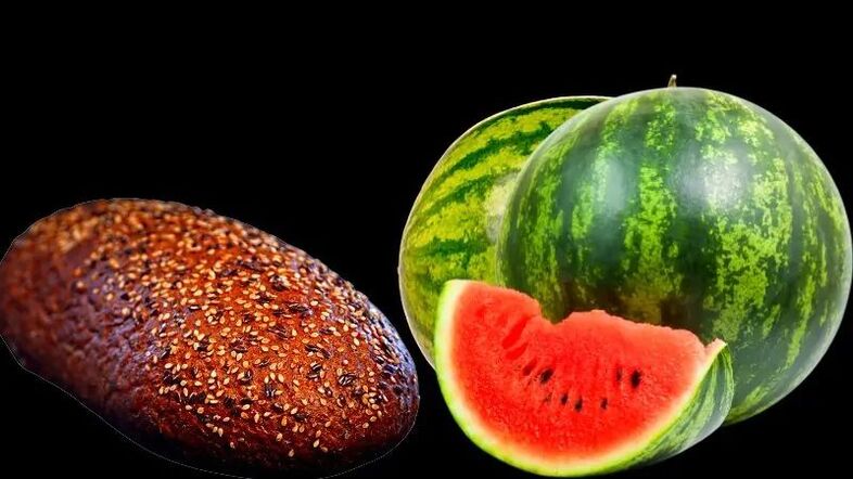 Wassermelone mit Schwarzbrot zur Gewichtsreduktion